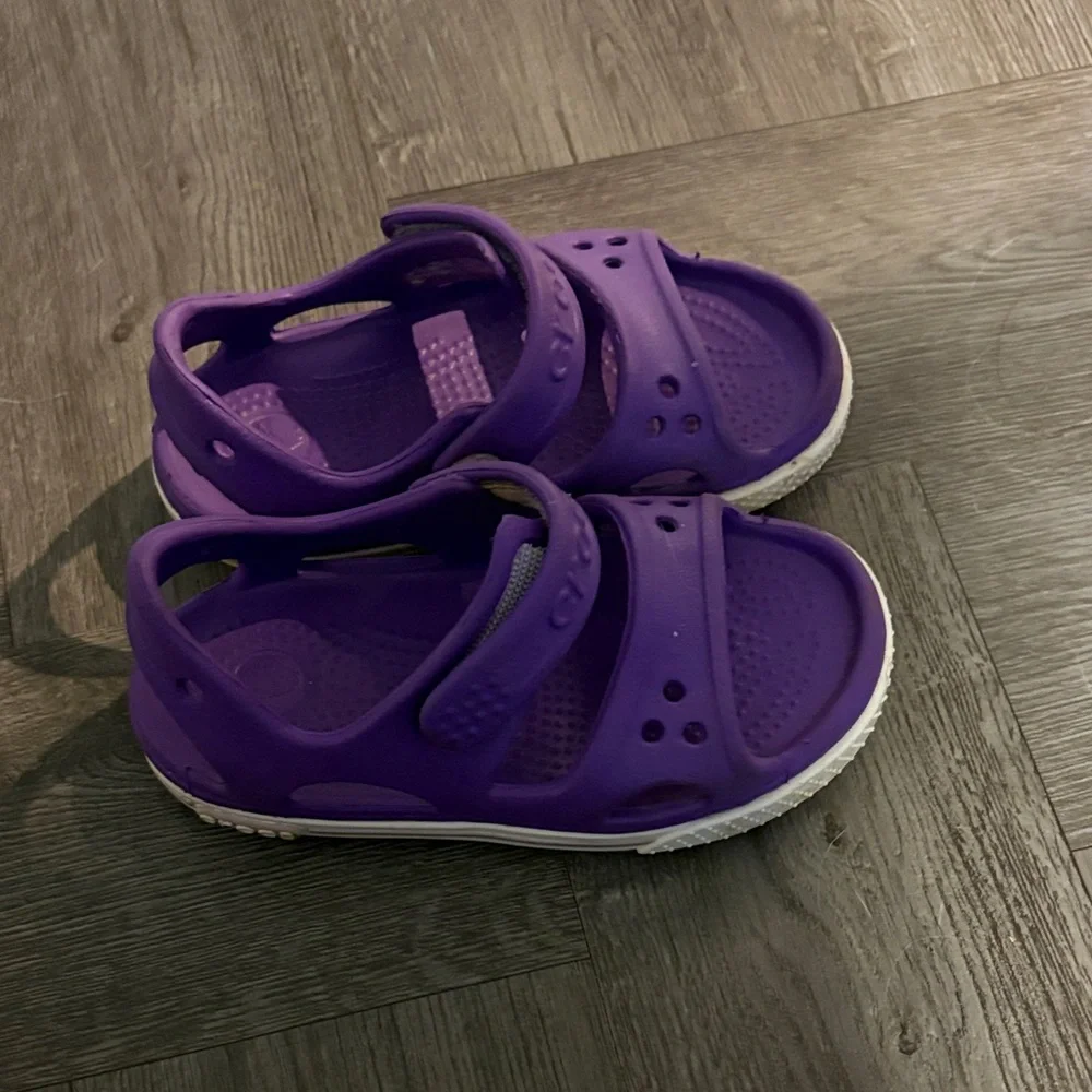 CROCS Kids Purple Sandals - Picture 4 of 5
